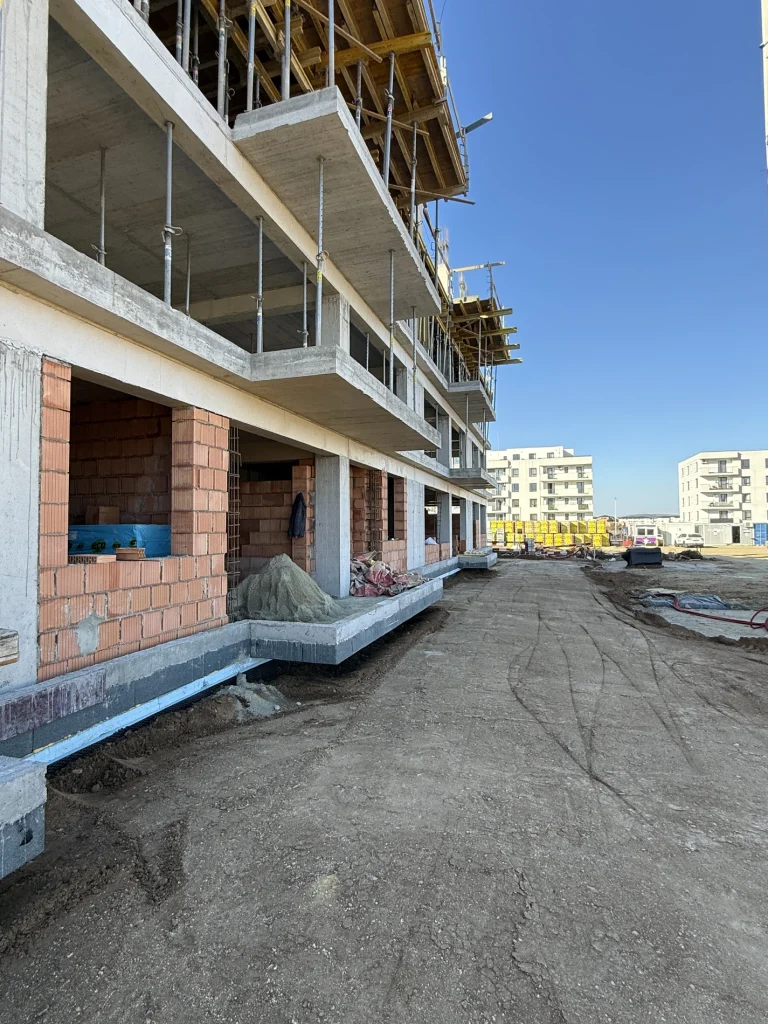 Zidarie bloc 1 si bloc 2 apartamente Calea Surii Mici